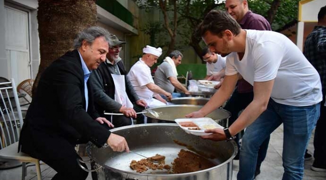 Başkan İduğ Makedonya göçmenleriyle buluştu