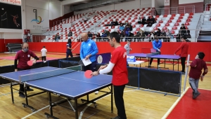 Bayraklı’da 23 Nisan coşkusu sporla başladı!