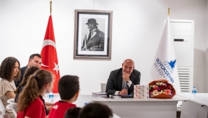 Yazdığınız kitap sizin kainatta bıraktığınız izdir