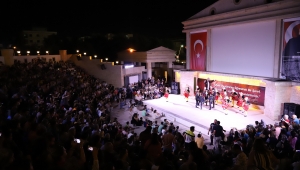 Anadolu’nun rüzgarı Menderes’ten esti