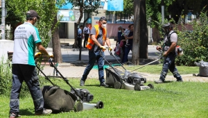 Buca parkları yaza hazırlanıyor