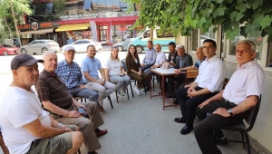 CHP'den Menderes'te esnaf çıkarması