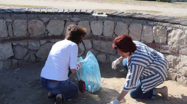 Karaburun’un cennet plajları yaza hazırlanıyor
