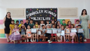Minikler Konağı ilk mezunlarını verdi