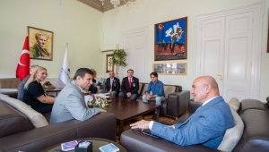 Başkan Soyer’e teşekkür ziyareti