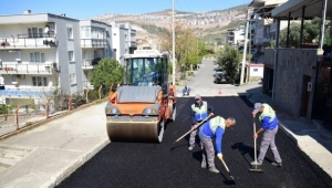 Bornova'da asfalt hamlesi