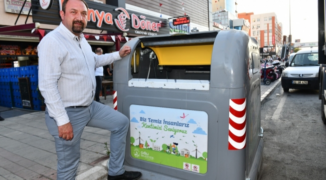 Çiğli’de Çöp Konteynerleri Yenileniyor: 3700 litrelik Yeni Konteynerler Alındı