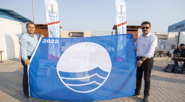 Dikili plajlarına 2 Mavi Bayrak daha eklendi