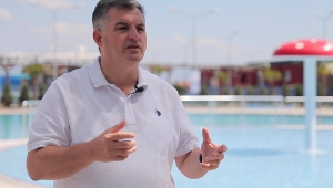 KINIK BELEDİYESİ'NDEN ÇOCUKLARA ANLAMLI KAMPANYA 