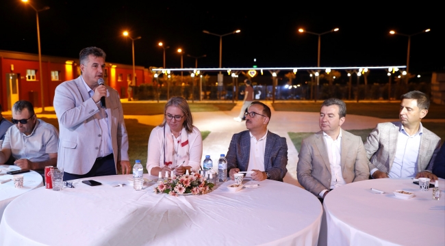 AK PARTİ YEREL YÖNETİMLER TOPLANTISI KINIK POYRACIK SOSYAL TESİSLERİNDE GERÇEKLEŞTİ