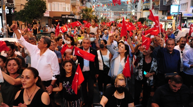  Balçova’da Zafer Coşkusu