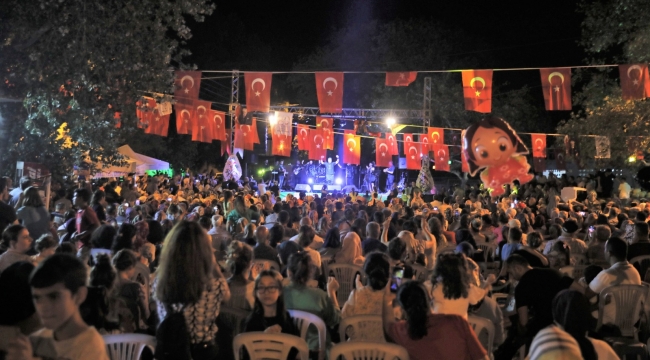 KINIK, SUCAHLI KAVUN FESTİVALİ'NE EV SAHİPLİĞİ YAPTI