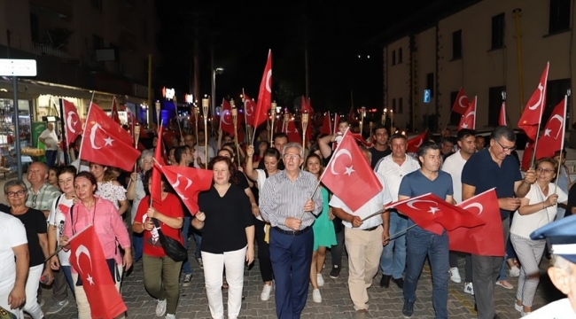 Ödemiş’te Büyük Zafer’in 100. yılı coşkuyla kutlandı