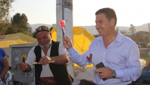 Başkan Aras Mahalle Ziyaretlerine Devam Ediyor