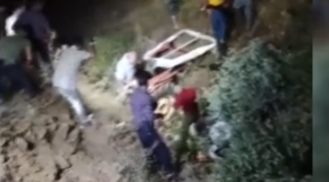  Traktör uçuruma yuvarlandı: 1 ölü, 1 yaralı