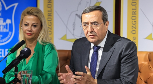 Eflatun Nuri’de karikatüristler demokrasi ve özgürlüğü çizecek