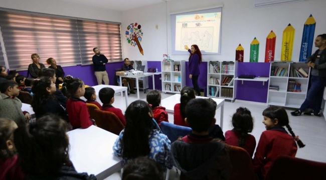 Bayraklı Belediyesinden çocuklara ağız ve diş sağlığı dersi