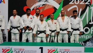 İzmir’in milli sporcuları Paris yolunda