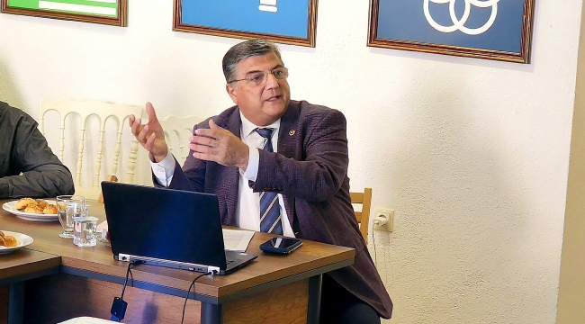 CHP’li Sındır, uluslararası tarım gazetecileri federasyonu üyeleriyle buluştu