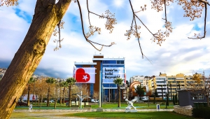 ‘Bayraklı Çözüm Merkezi’ yüzleri güldürüyor 8 ayda 8 bin talep sonuçlandırıldı 