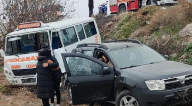Çarpışan araçlar tarlaya uçtu: 7 yaralı