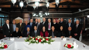 Vali Nehrozoğlu’na Vefa Gecesi