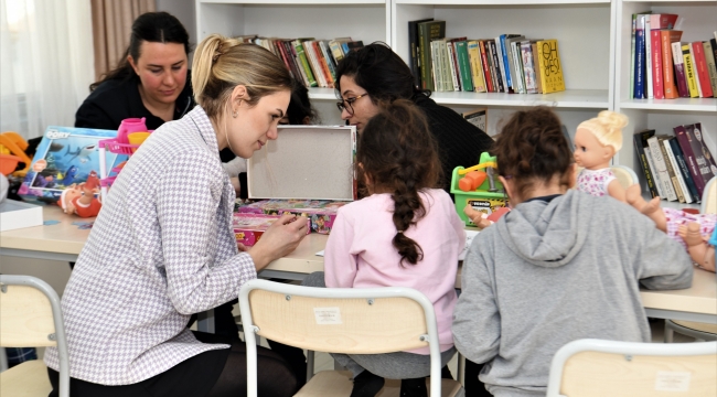 Bornova’dan depremzedelere psikolojik destek