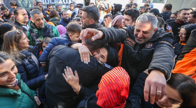 Buca’nın kahramanları evlerine döndü