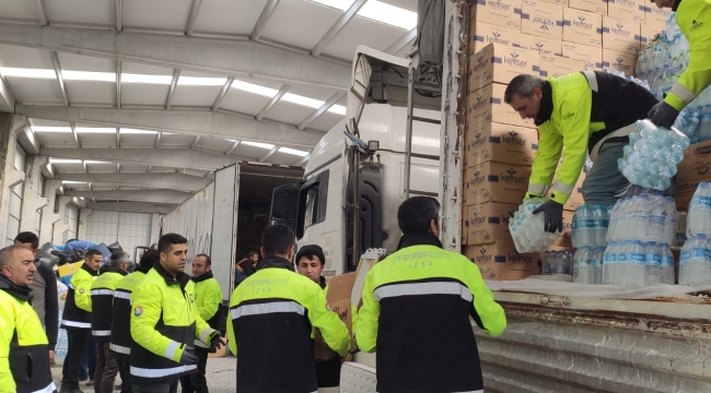 Deprem bölgesine İzmir’den destek sürüyor