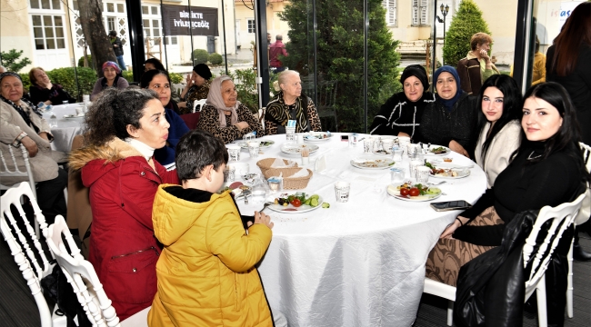 Bornova’da kadınlar kahvaltıda buluştu