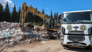Buca Belediyesi’nden kaçak molozla mücadele