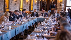 Dirençli kent İzmir için el ele
