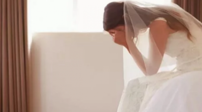 Gelin şok gerçeği böyle öğrendi! Damat hala annesini emiyormuş