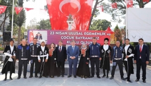 Kınık'ta 23 Nisan Ulusal Egemenlik ve Çocuk Bayramı kutlandı