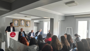 MHP Karşıyaka’da “Gençler Soruyor”, Yöneticiler Cevaplıyor