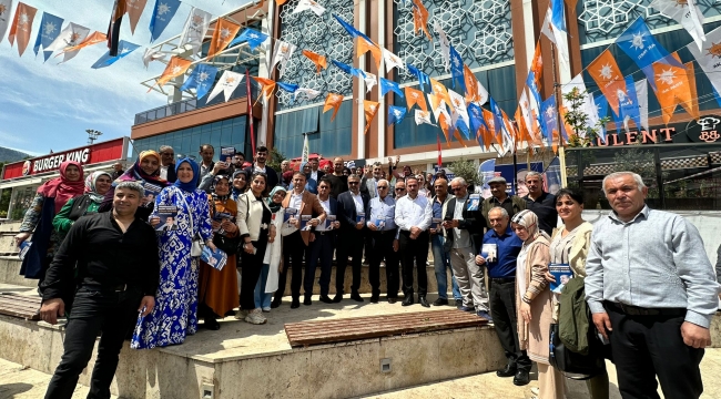 AK Partili Kırkpınar'a Kemalpaşa'da Sevgi Seli
