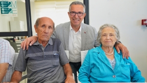 Bu merkez Alzheimer demans hastalarını hayata bağlıyor
