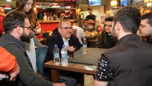 Sürekli gençlere seslendi “Genç kardeşlerim, ülkemizin kazanımlarına sahip çıkacak sizlersiniz, size güvenim tam”