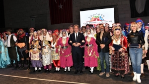 Bornova’da Balkan dansları rüzgarı esti