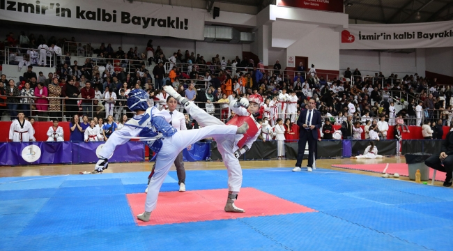  Bayraklı’nın spor kurslarına büyük ilgi