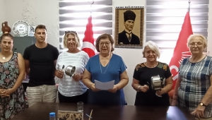 CHP FOÇA İLÇE ÖRGÜTÜ ZAMLARI PROTESTO ETTİ