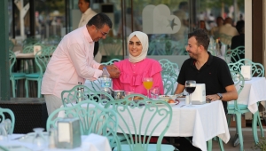  Genç çifte Başkan Sandal’dan jest - Düğünleri yarıda kalan çifte teselli