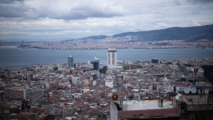 İzmir, Uluslararası Avrupa Demokrasi Başkenti Şehirler Ağı’na Katıldı