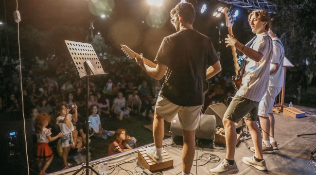 Bergama Zeytinpark Yerel Gençlik Konserleri Başladı