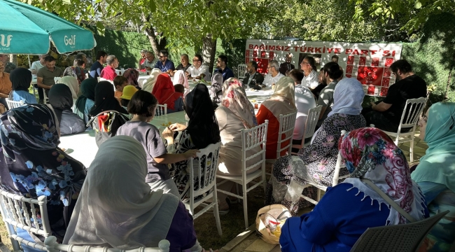 “Toprağını satan yaşayacak vatan bulamaz”