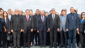 İzmir Ata’nın huzurunda