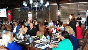 İzmir Kadın Politikaları Balçova’da konuşuldu