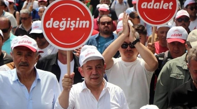 Tanju Özcan CHP'ye geri döndü