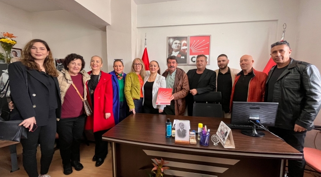 Tülin Koç’tan Miting gibi Adaylık Başvurusu