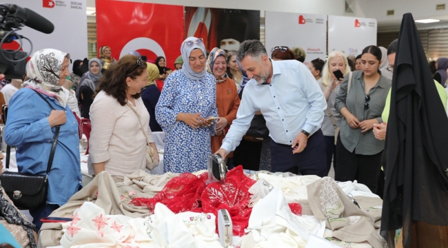 Başkan Sandal, “Güçlü kadın, güçlü Bayraklı”